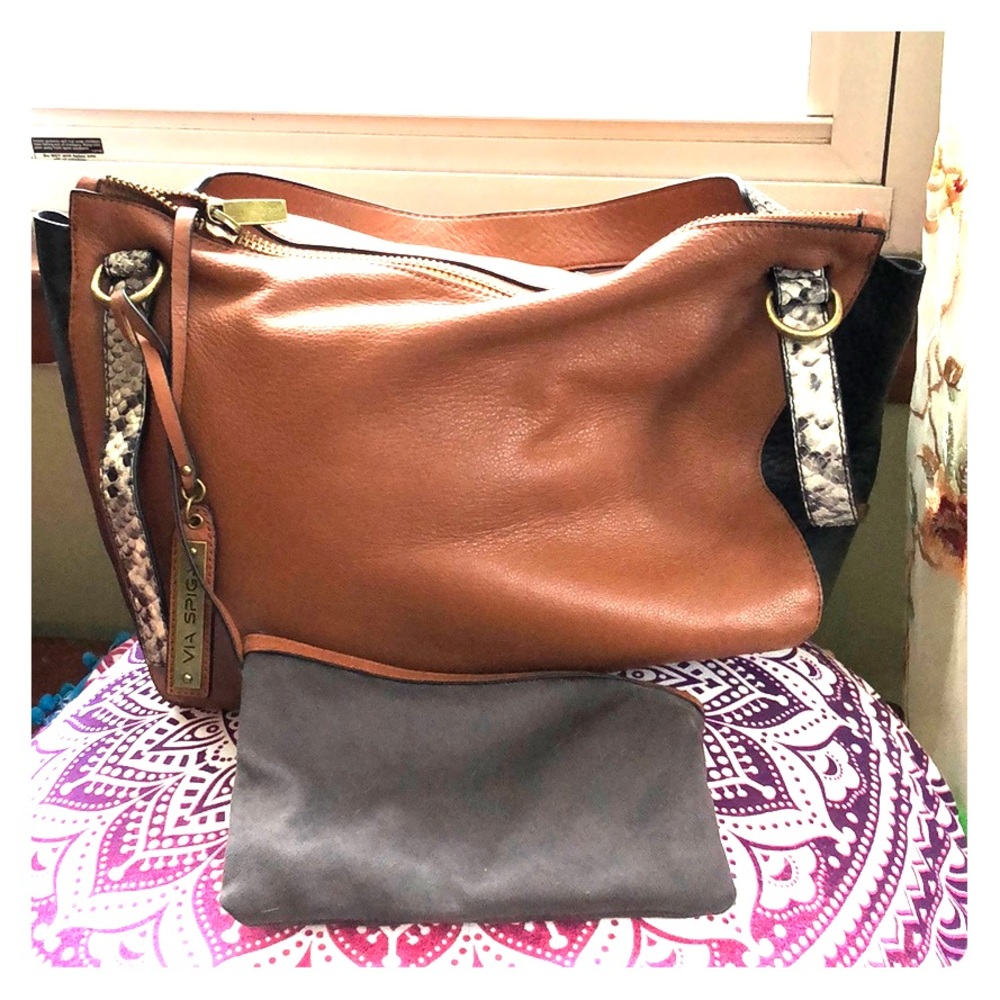 Via Spiga soft brown/black lthr bag w snake strap